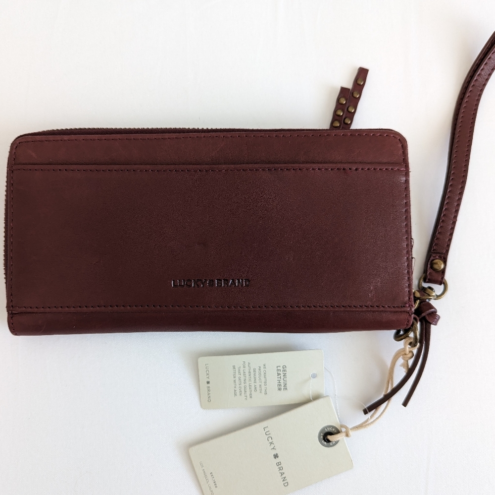 NEW Lucky Brand Leather Wallet